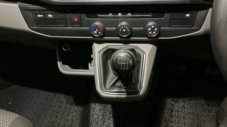 Volkswagen Transporter T30 Swb Diesel 2.0 TDI 150 Highline Kombi Van